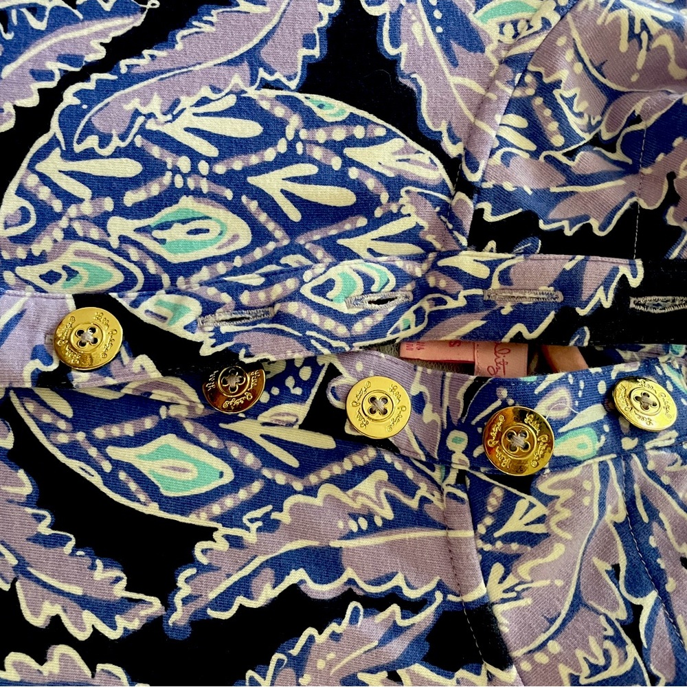 Lilly Pulitzer Buttoned Popover - Picture 4 of 5